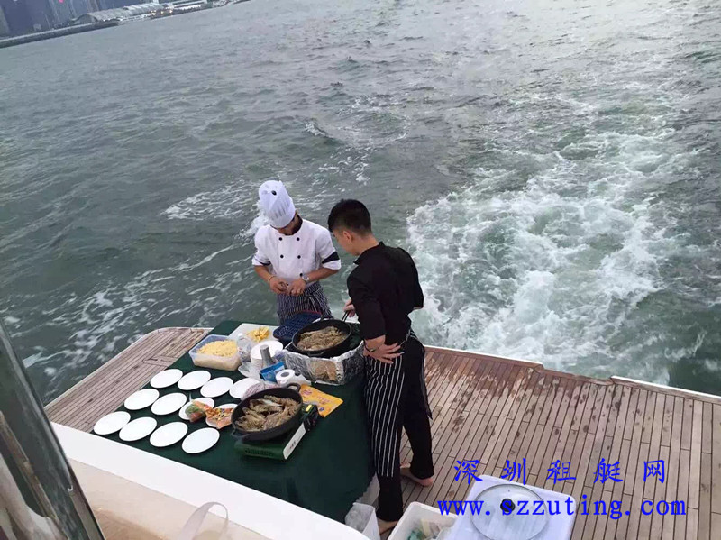 游艇海鲜刺生、烧烤