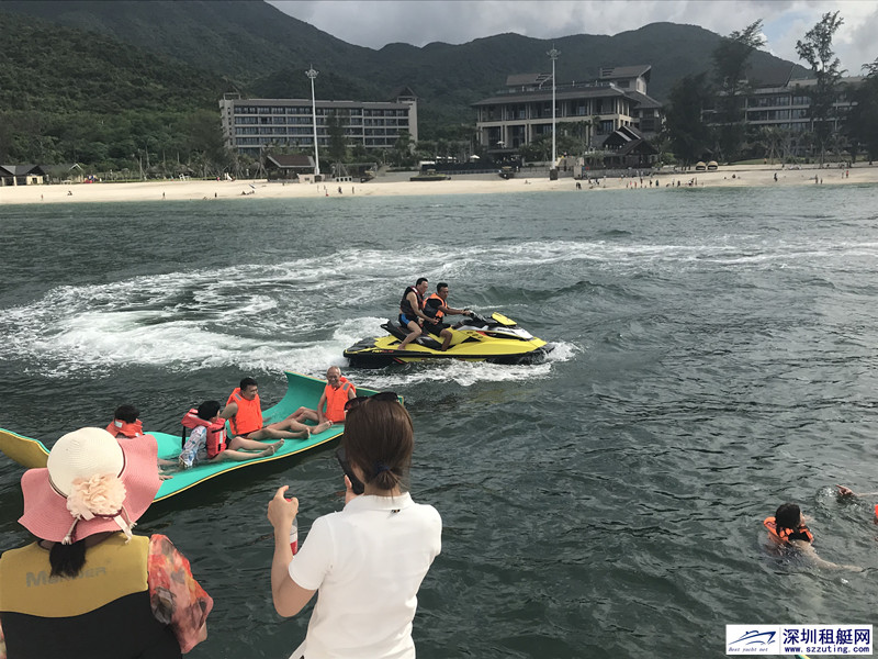 水上活动