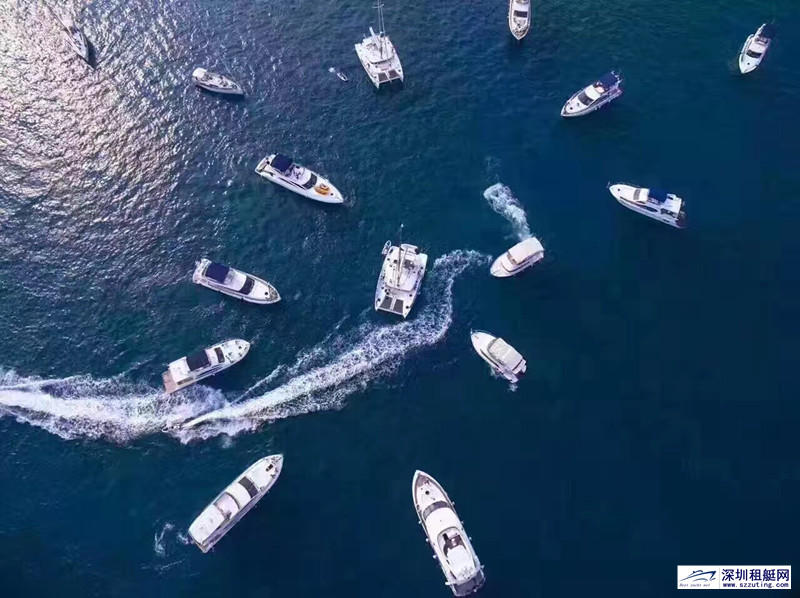 游艇出海