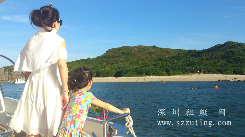 深圳租游艇一日游之饱览海洋风情