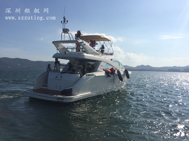 国庆假期，深圳租艇网让你体验游艇出海