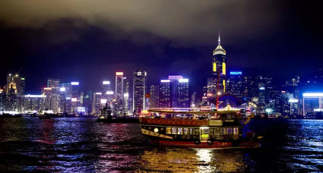 来到香港 | 岂能错过赛马、名表、游艇维港之夜？