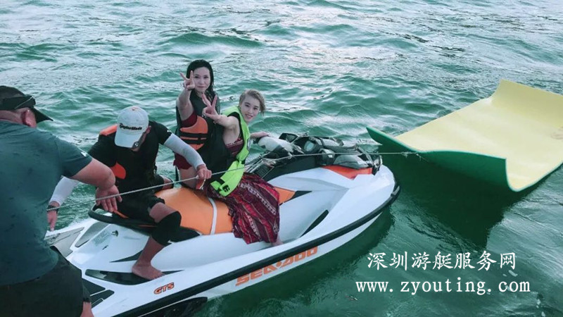 摩托艇试驾