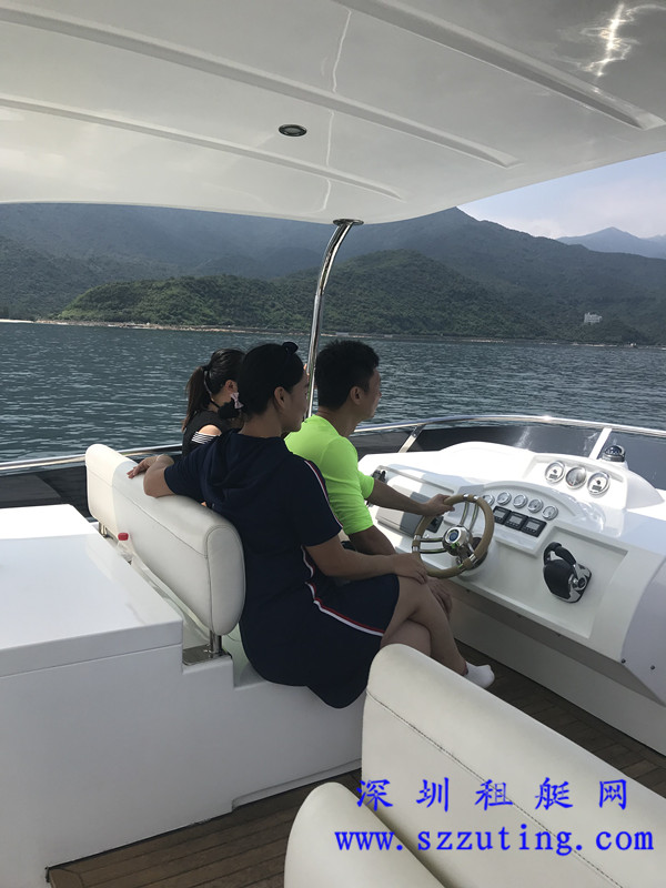 游艇试驾