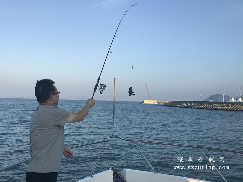 游艇海钓